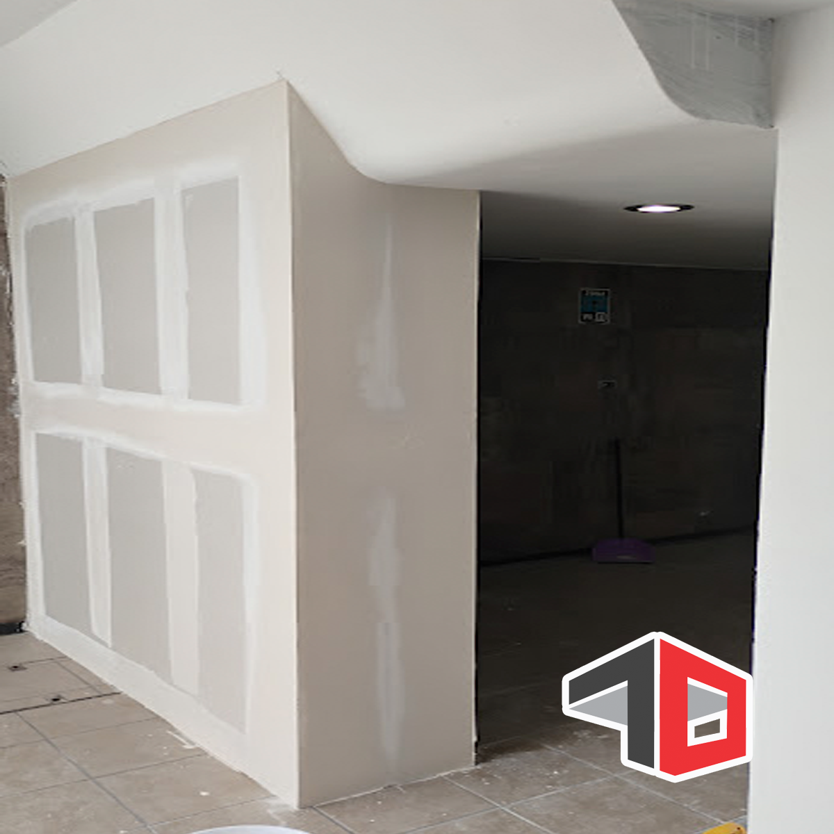 Acabado liso en muro de Tablaroca